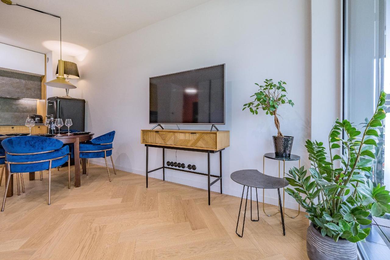 Hello Apartments Chmielna With Private Parking And Balcony Gdańsk Buitenkant foto